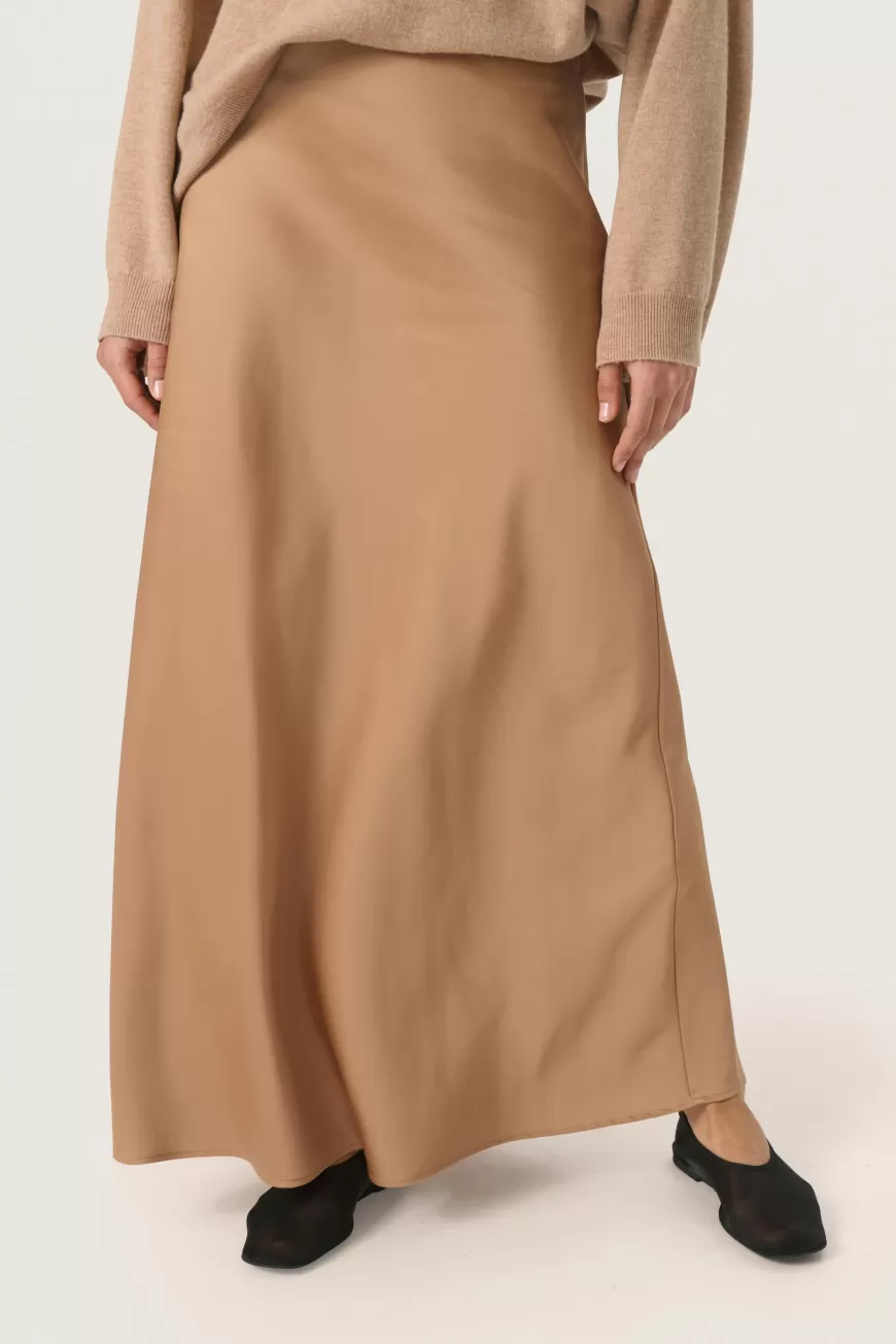 Soaked in Luxury SLAnna Nederdel- Occasionwear | Transeasonal Edit
