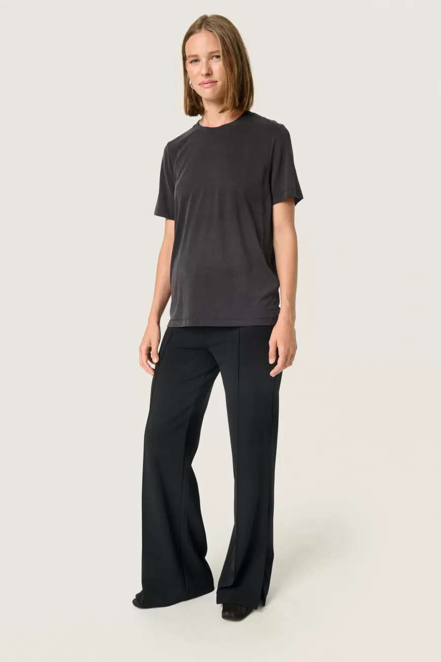 Soaked in Luxury SLColumbine T-shirt- T-shirts & Toppe | T-shirts & Toppe