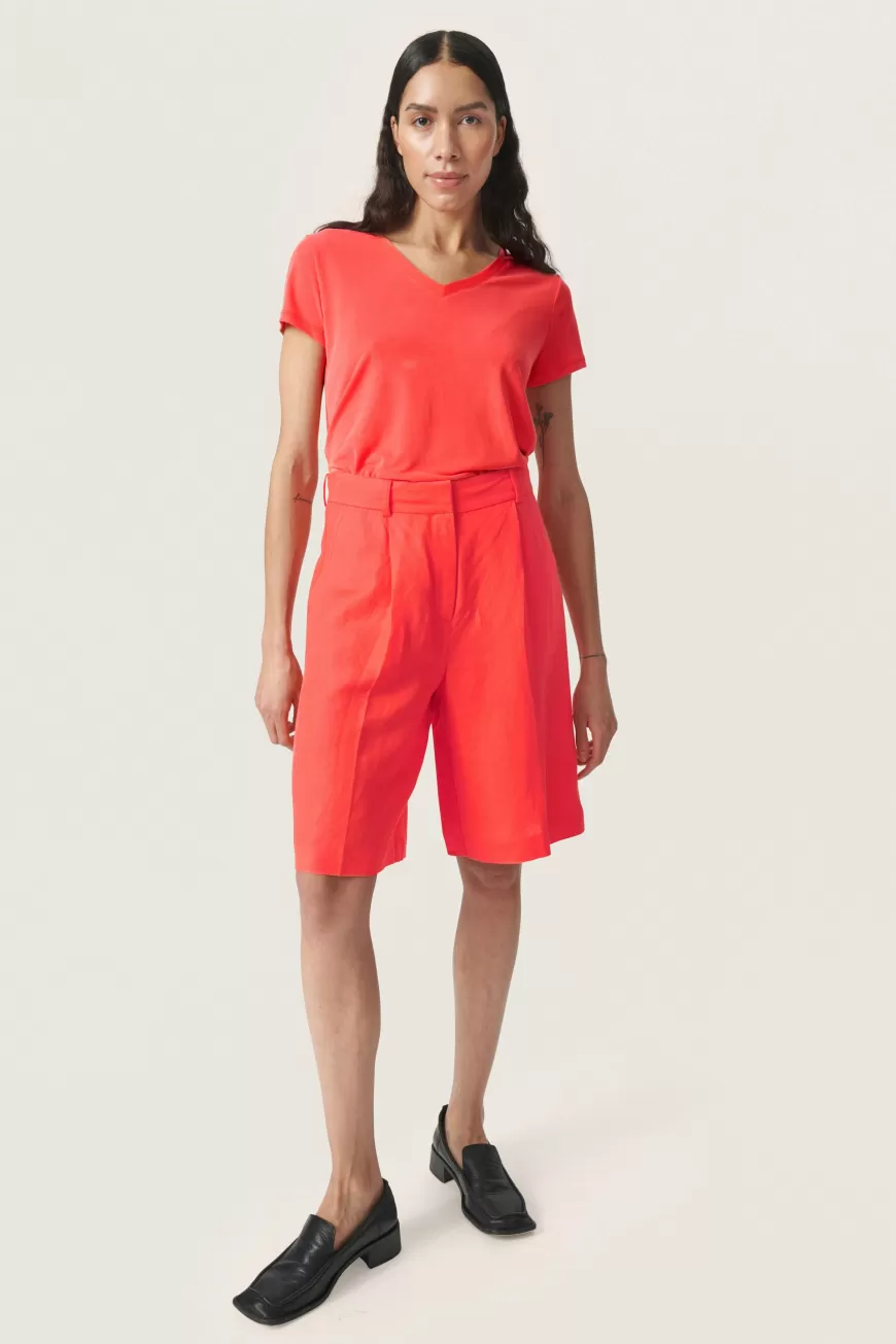 Soaked in Luxury SLColumbine T-shirt- T-shirts & Toppe | T-shirts & Toppe