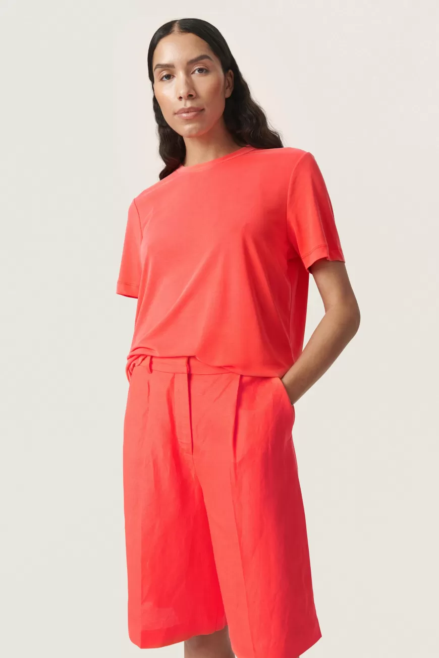 Soaked in Luxury SLColumbine T-shirt- T-shirts & Toppe | T-shirts & Toppe
