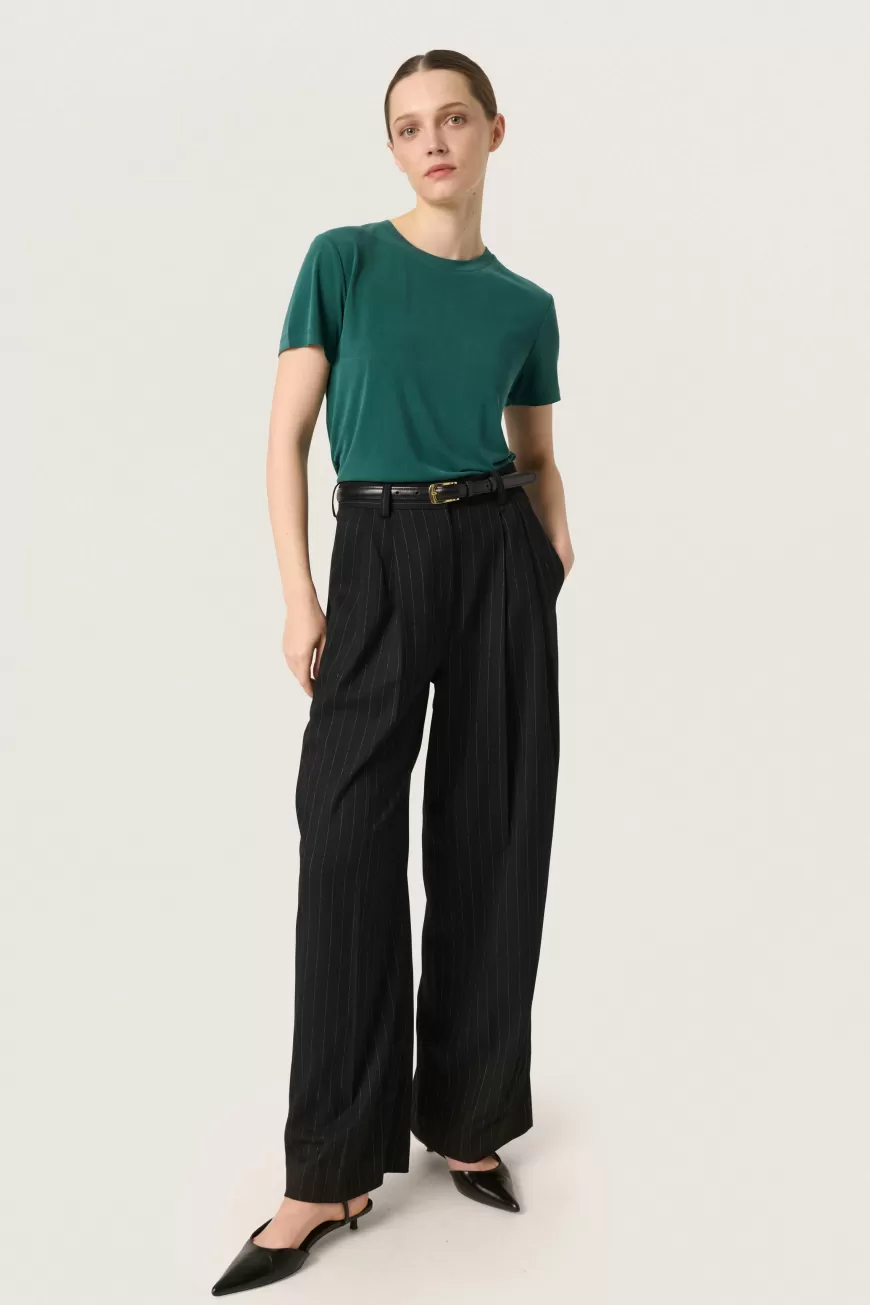Soaked in Luxury SLColumbine T-shirt- T-shirts & Toppe | T-shirts & Toppe