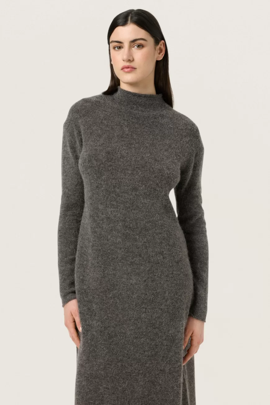 Soaked in Luxury SLMiya Kjole- Holiday Bliss | Wool Edit