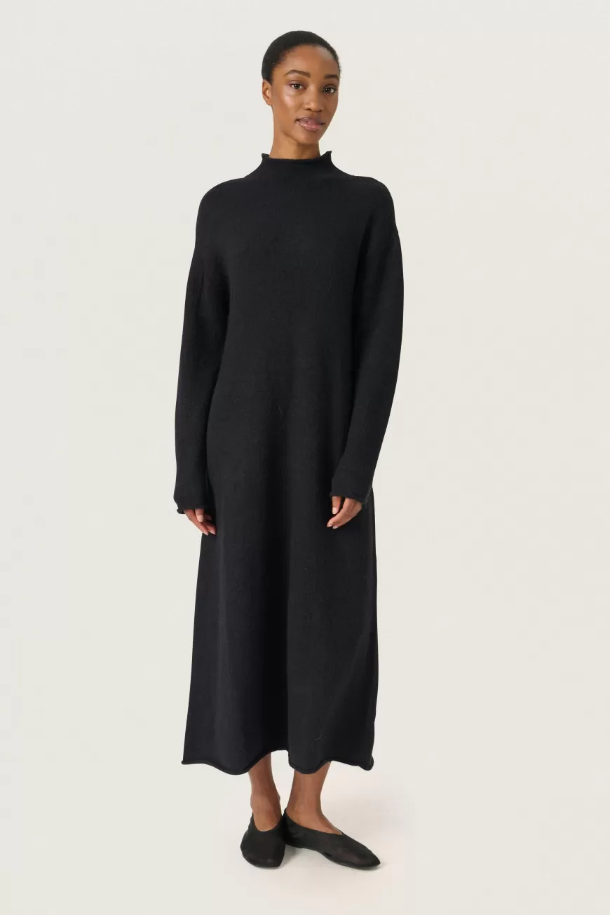Soaked in Luxury SLMiya Kjole- Holiday Bliss | Wool Edit