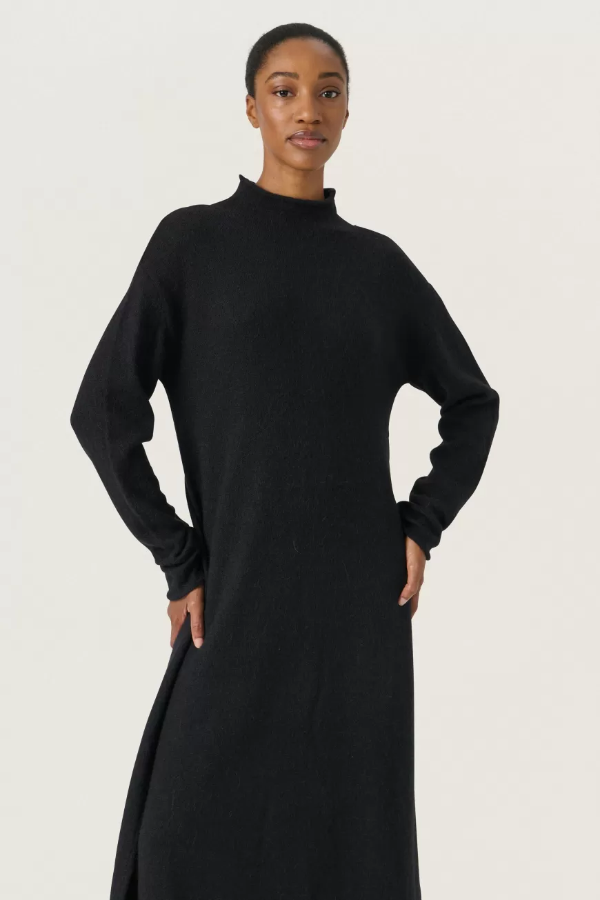 Soaked in Luxury SLMiya Kjole- Holiday Bliss | Wool Edit