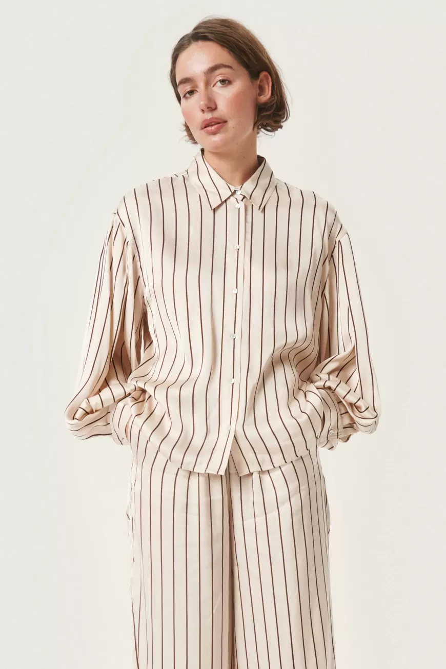 Soaked in Luxury SLSharan Top- Skjorter & Bluser