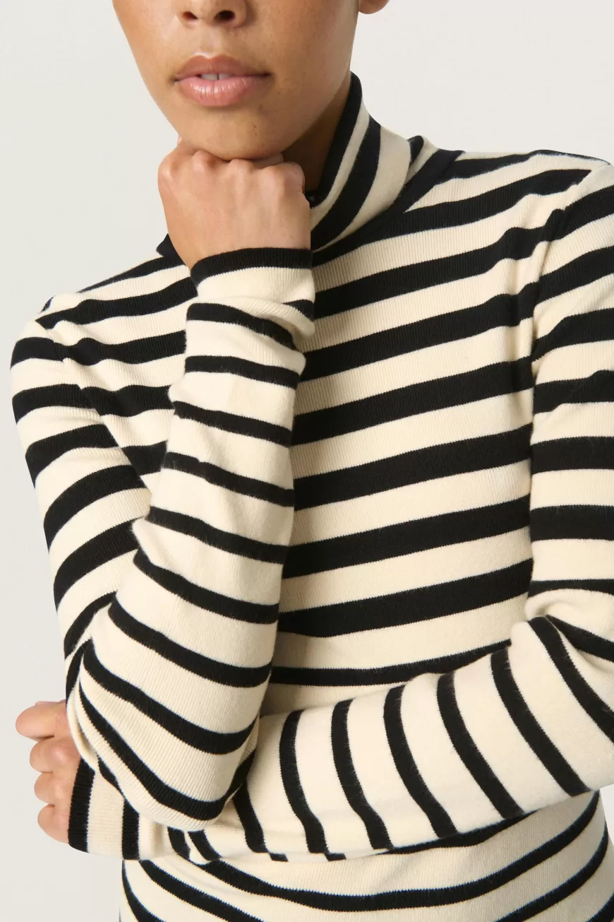 Soaked in Luxury SLSpina Pullover- Strik